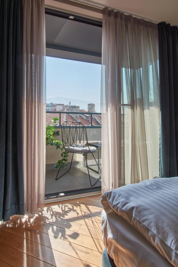The Embassy Suites София Экстерьер фото