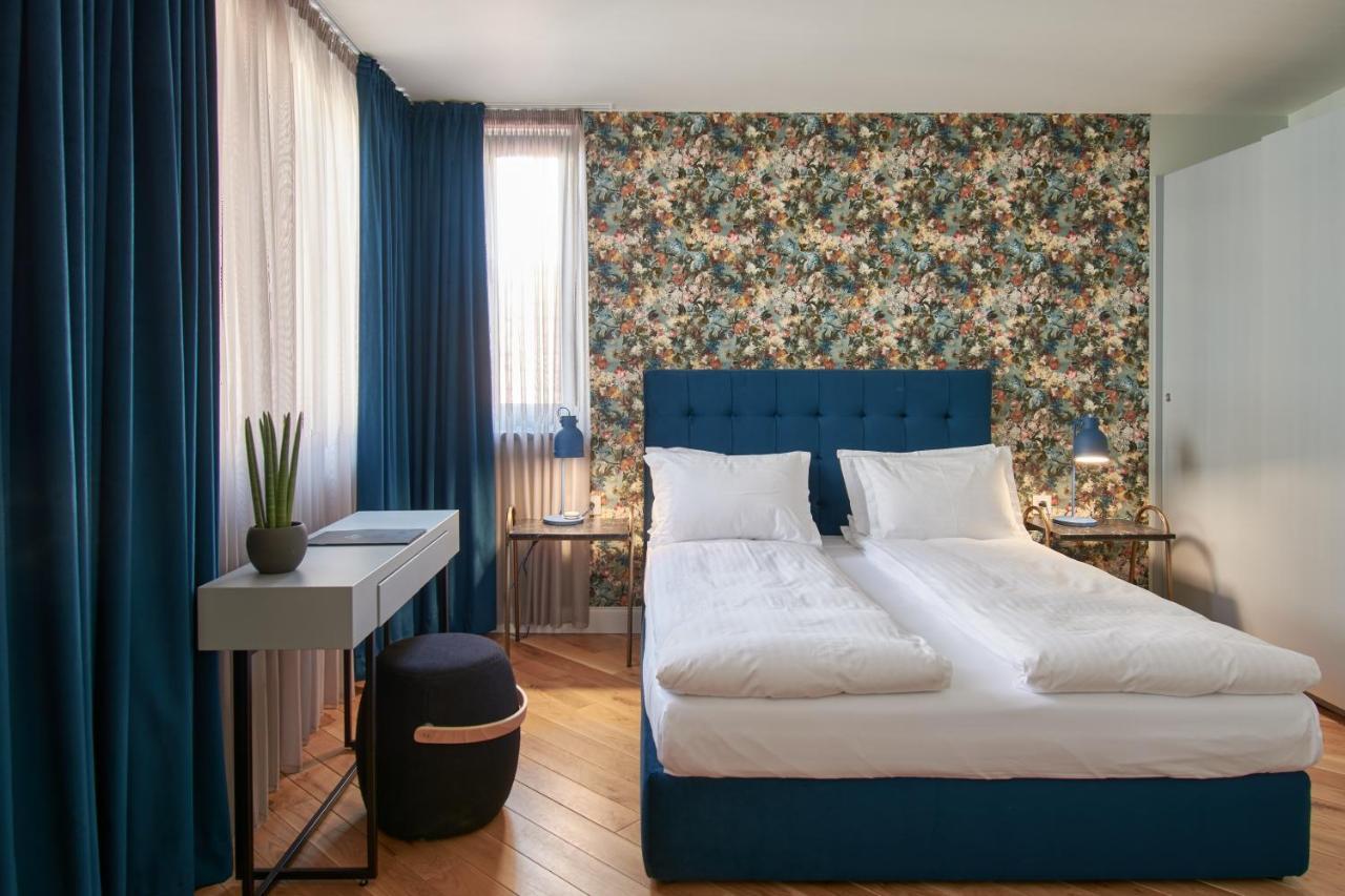 The Embassy Suites София Экстерьер фото